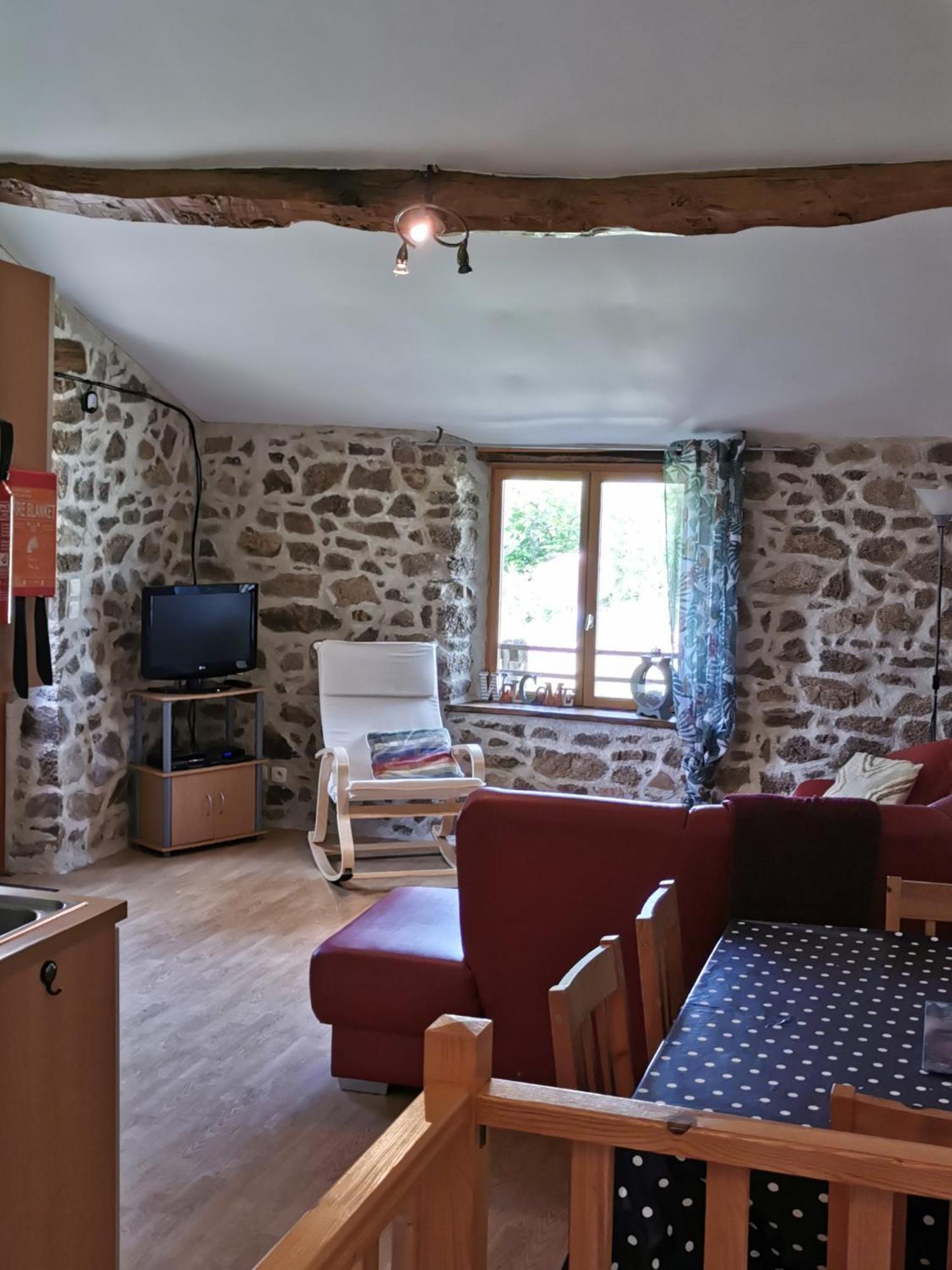 Tranquille Vienne Gites A Chirac Dept Charente 外观 照片