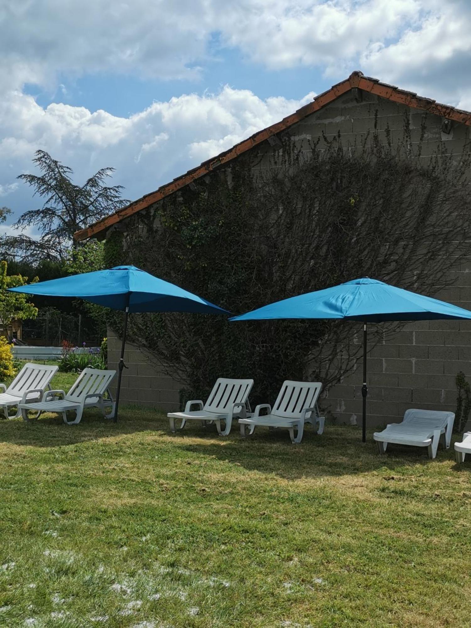 Tranquille Vienne Gites A Chirac Dept Charente 外观 照片