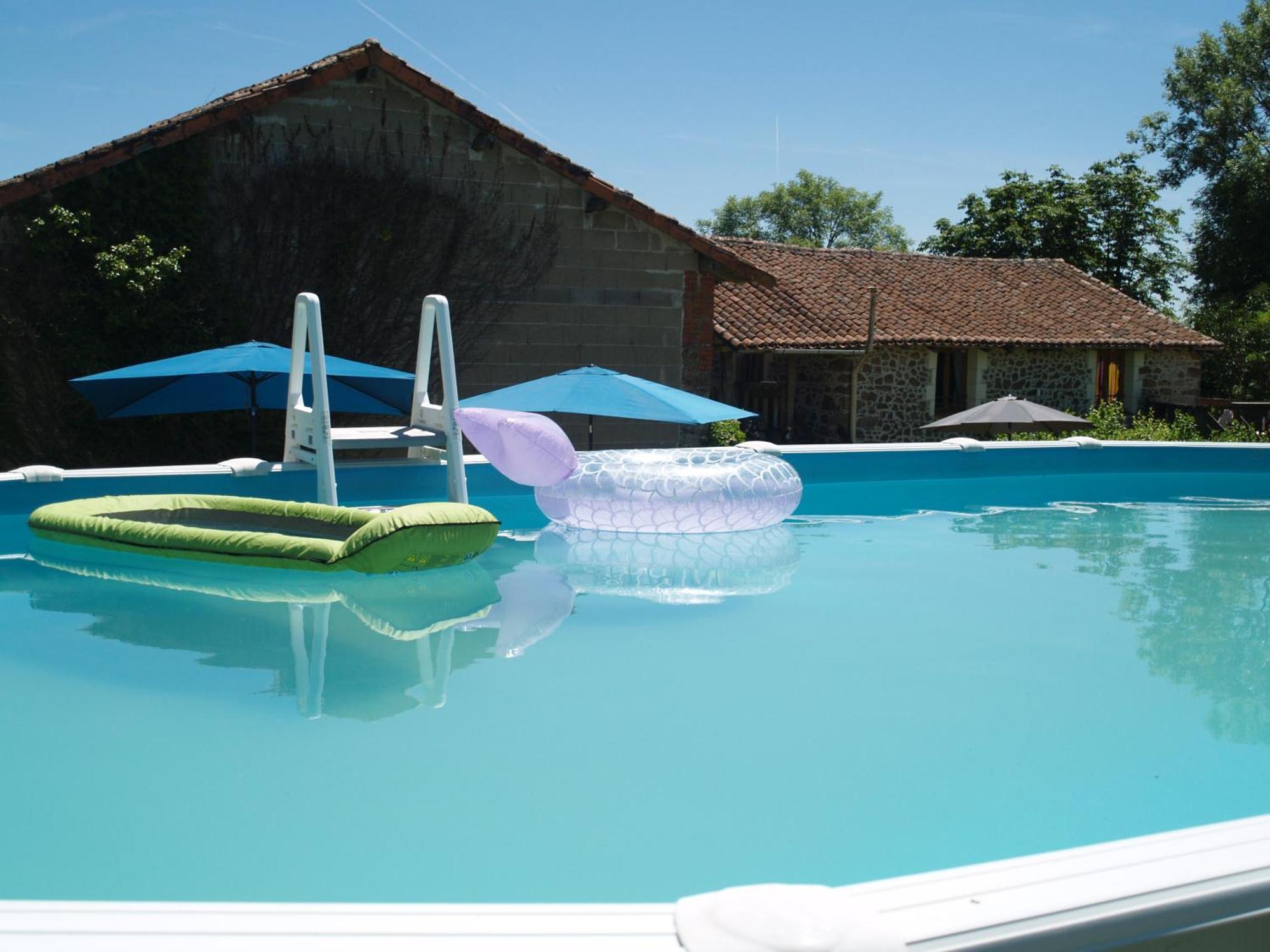 Tranquille Vienne Gites A Chirac Dept Charente 外观 照片
